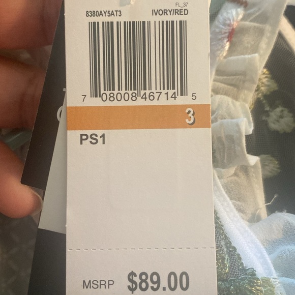 Brand new with tags Macys. - Picture 8 of 8